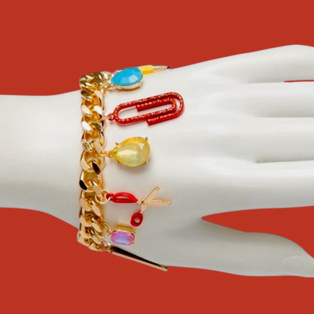 BETSEY JOHNSON CHARM BRACELET 
✏️ 📏  ✂️  !!!! - Picture 5 of 7